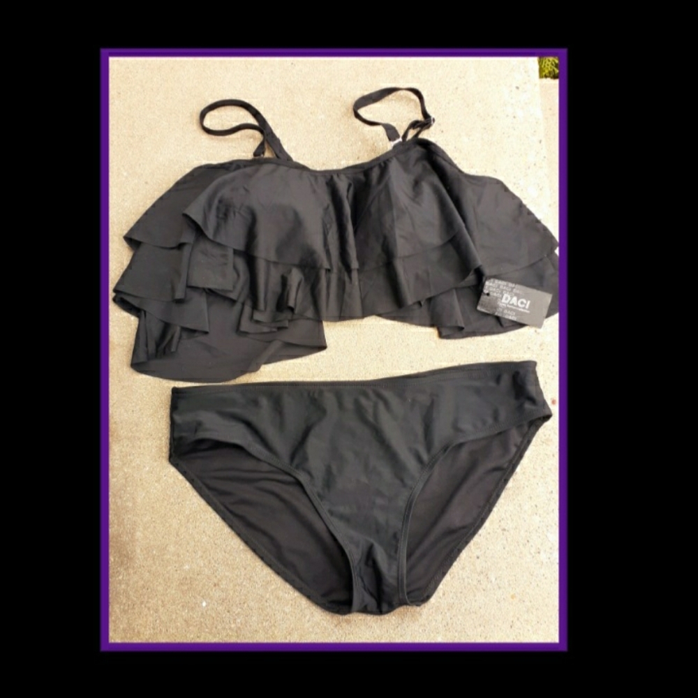 BLACK RUFFLE TOP BIKINI NEW SZ XL - Picture 1 of 6